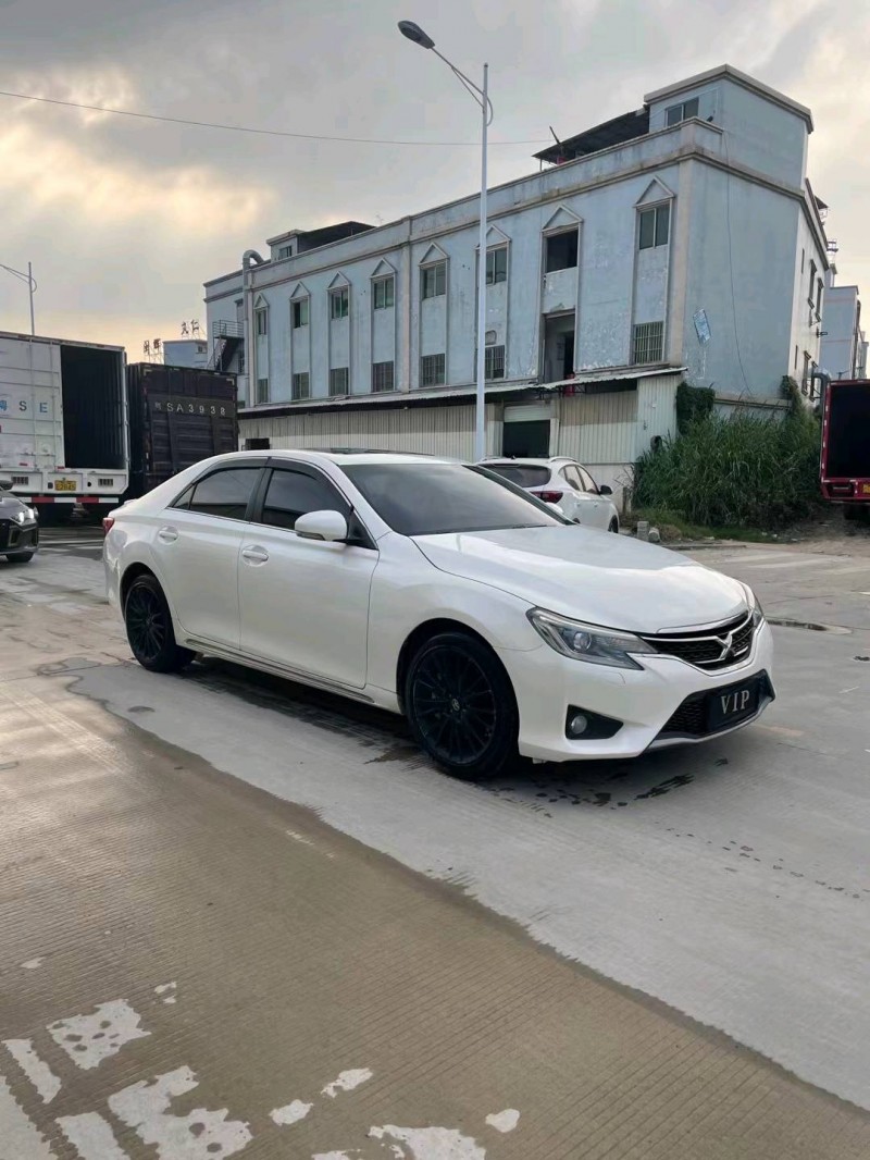 东莞15年丰田锐志2