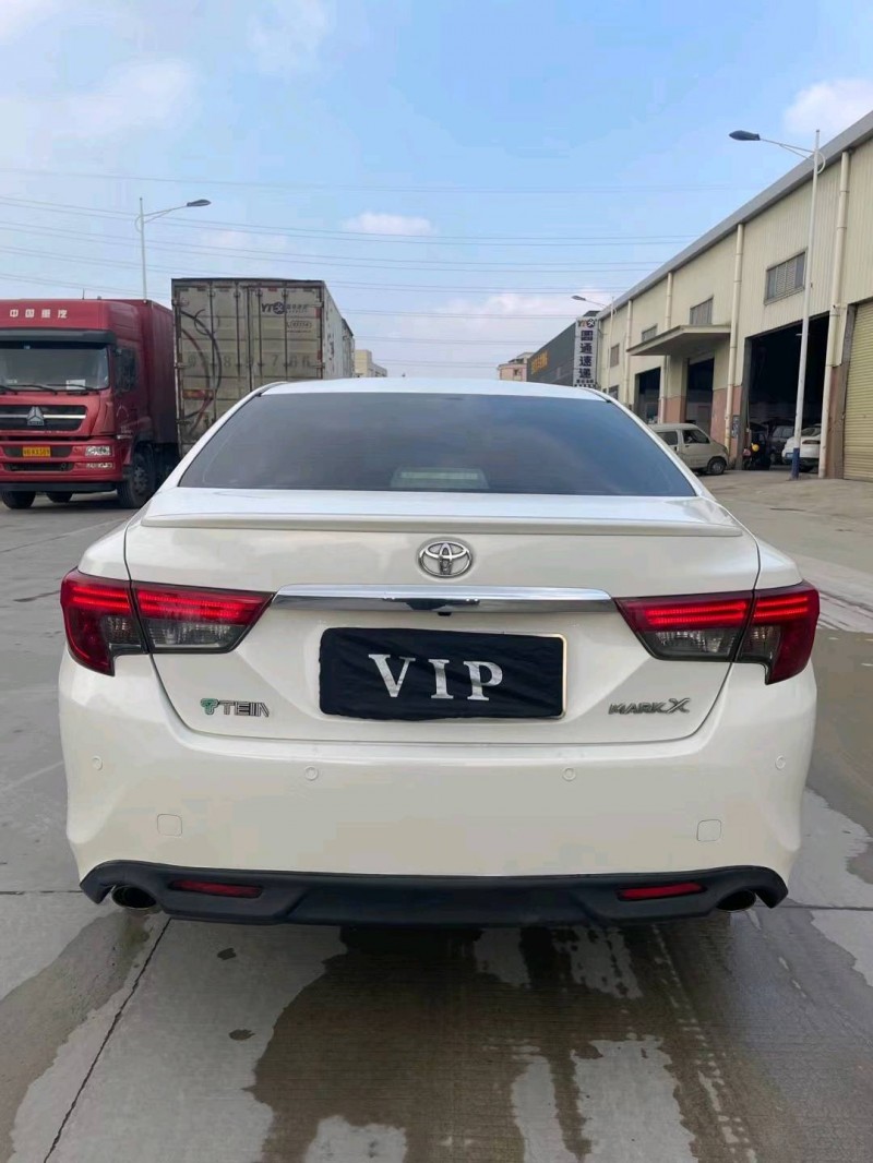 东莞15年丰田锐志9