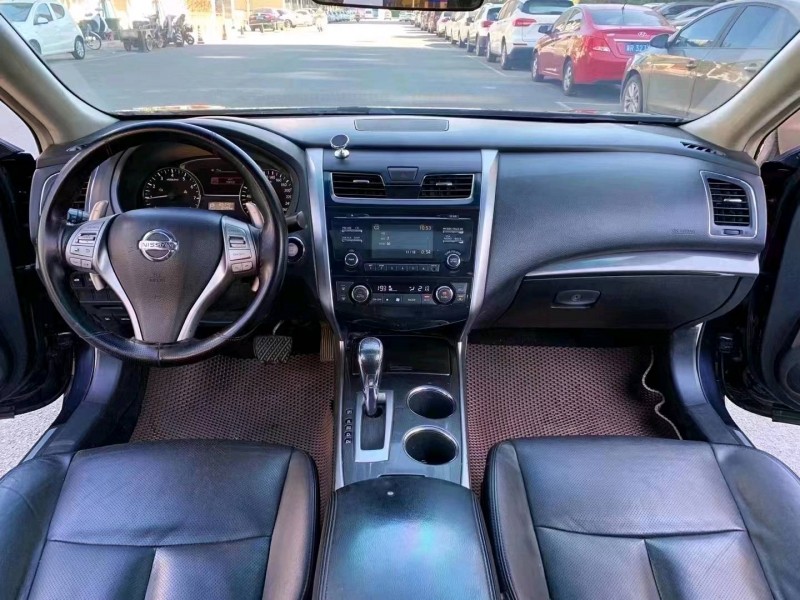 廊坊14年日产天籁5