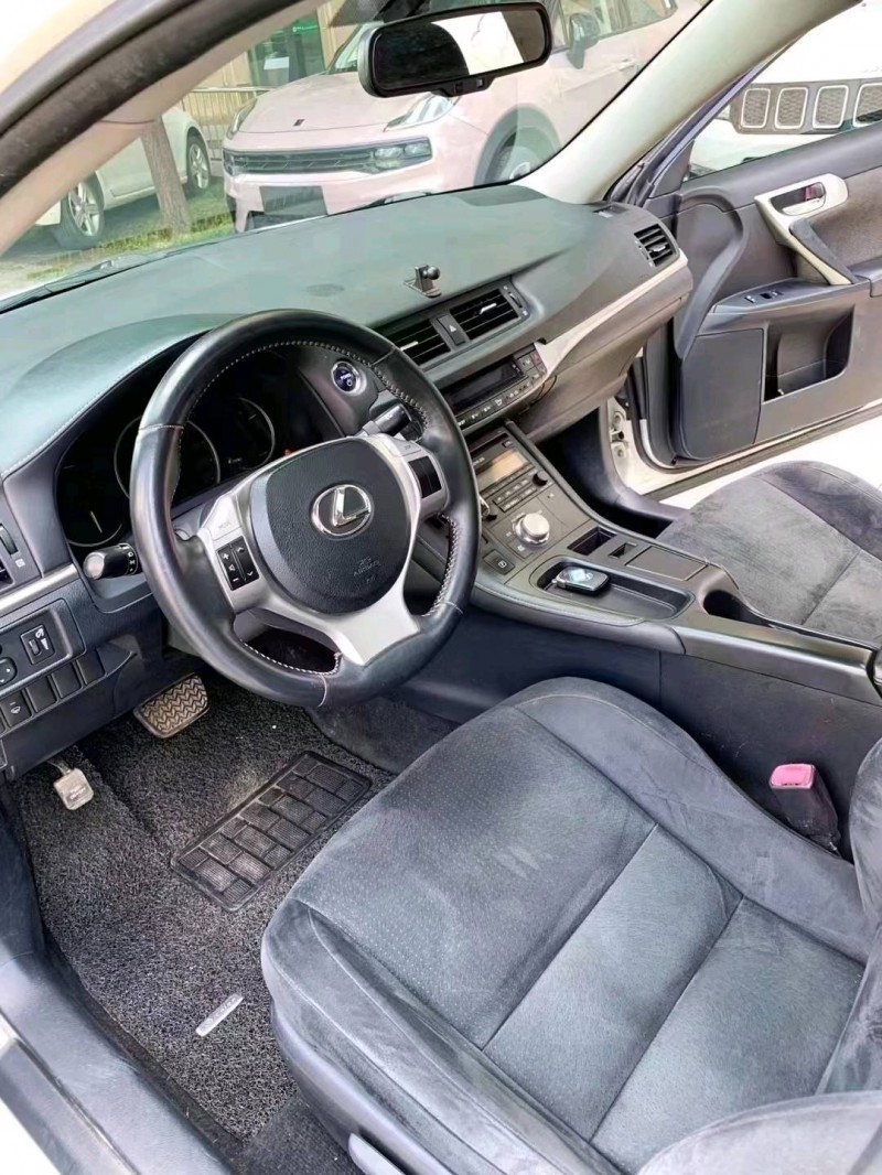 廊坊12年雷克萨斯CT5