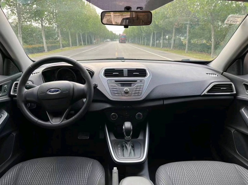 徐州21年福特福睿斯6