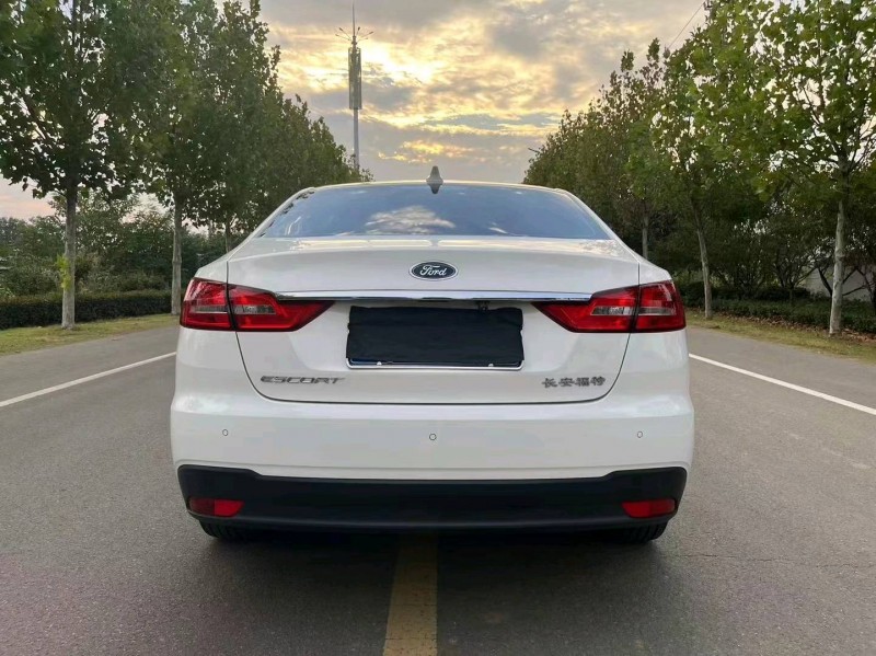 徐州21年福特福睿斯8