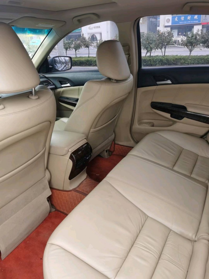 北京10年本田雅阁5