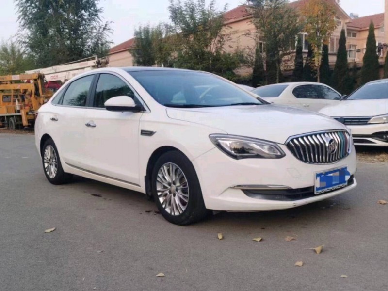 北京17年别克英朗8