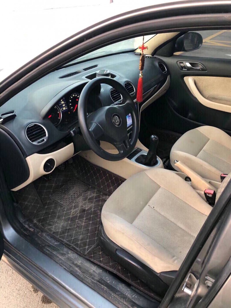 北京13年大众朗逸4