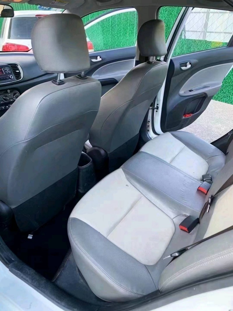 廊坊18年起亚焕驰7