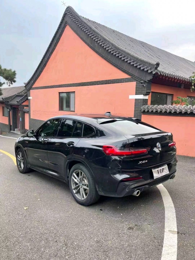 青岛20年宝马X43