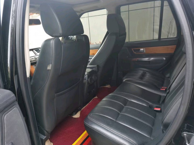 北京13年路虎揽胜运动5