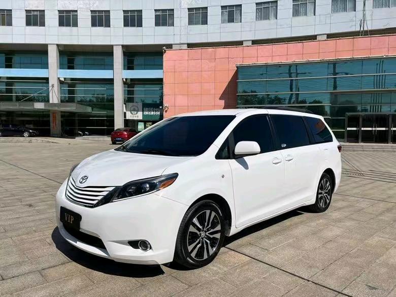 盐城17年丰田塞纳3