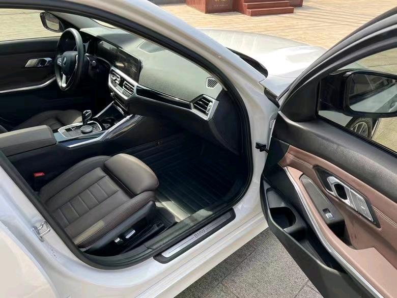 盐城21年宝马3系6