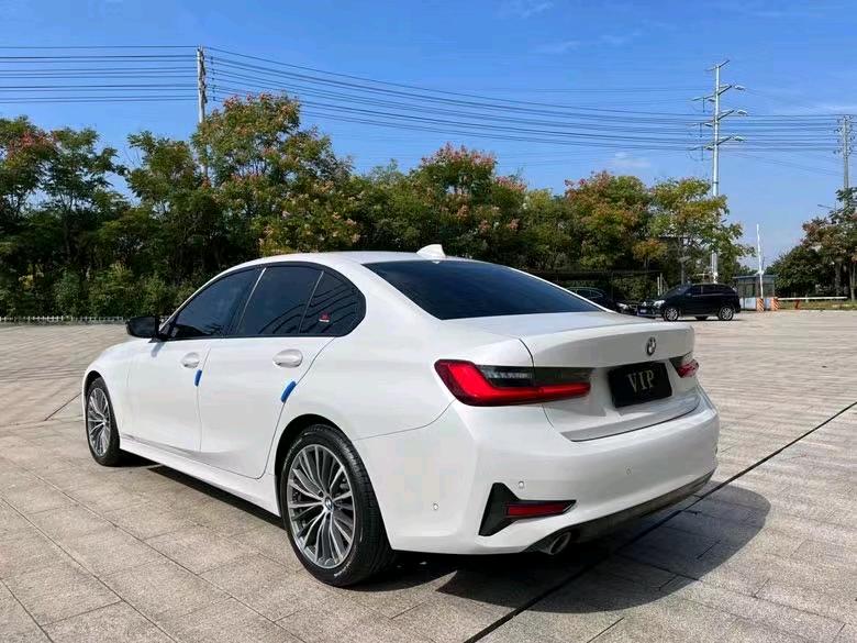 盐城21年宝马3系9