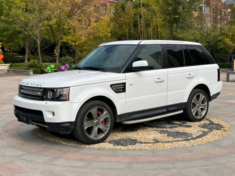 青岛13年路虎揽胜运动8