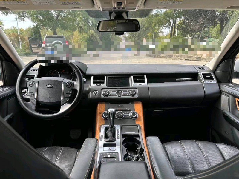 青岛13年路虎揽胜运动6