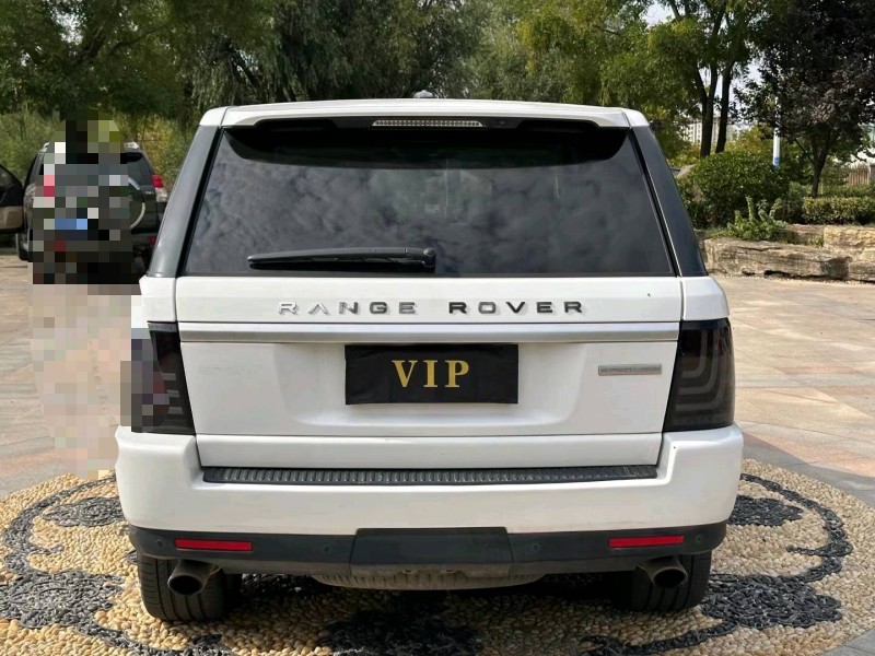 青岛13年路虎揽胜运动1