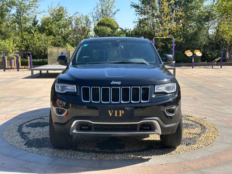 青岛15年Jeep大切诺基9