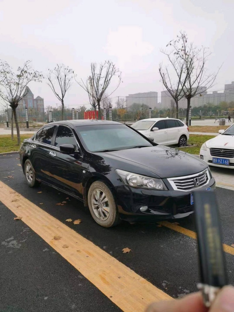 东营10年本田雅阁8