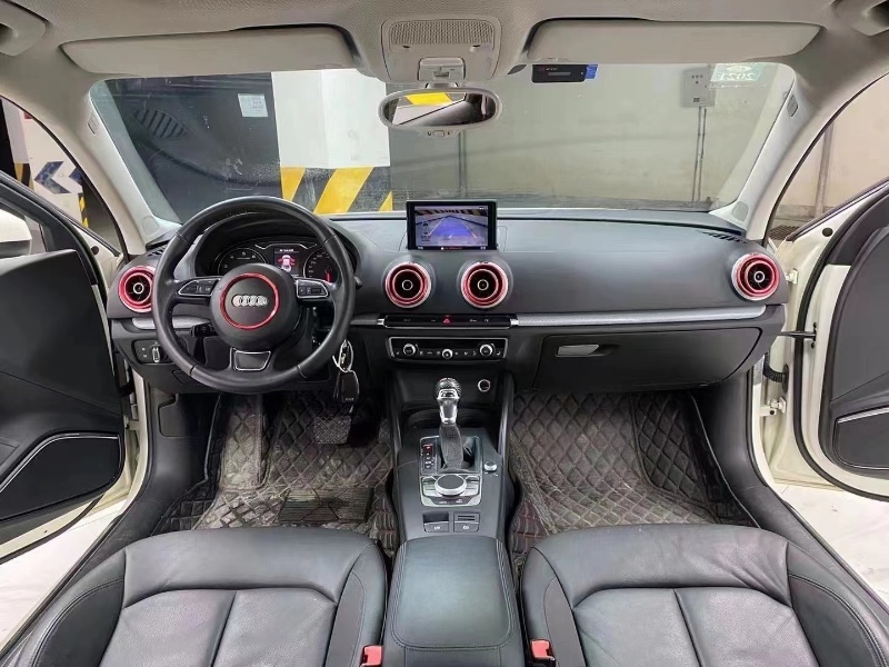 成都14年奥迪A36