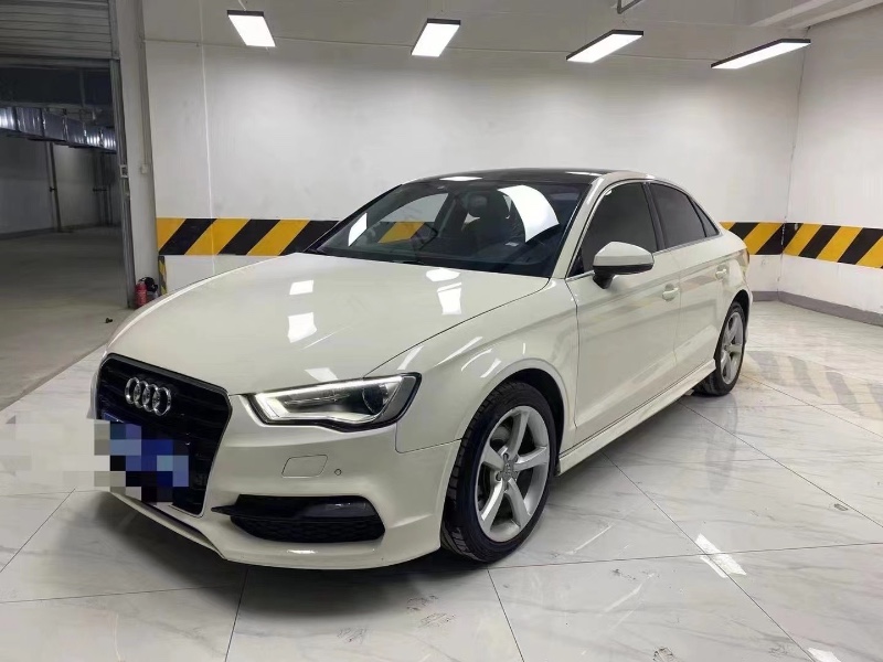 成都14年奥迪A38