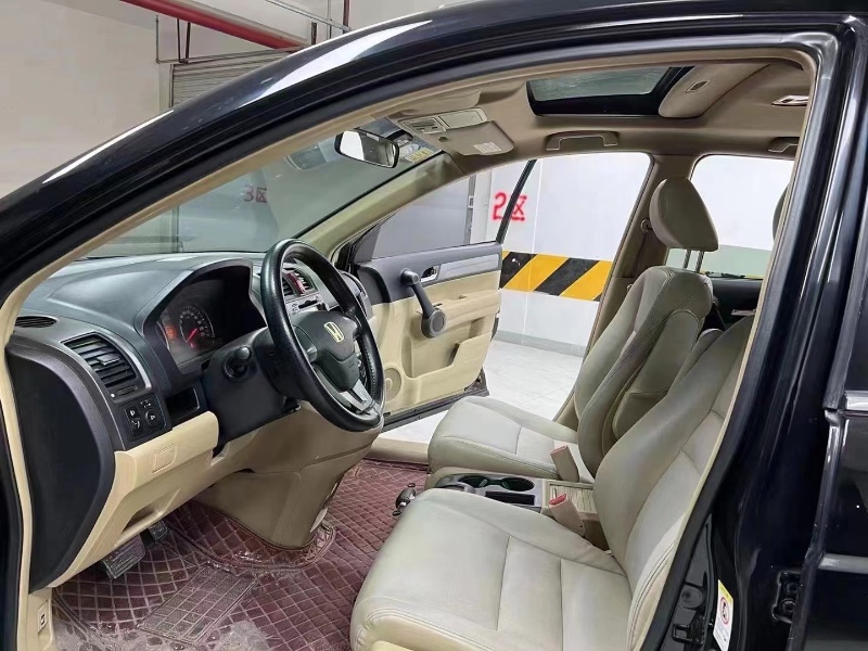 成都11年本田CRV8