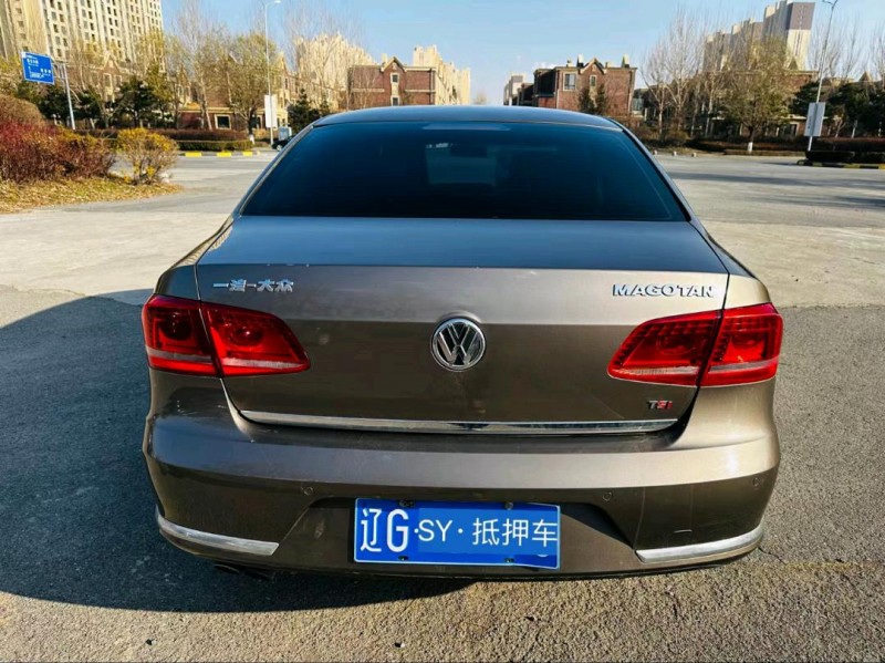 沈阳13年大众迈腾8