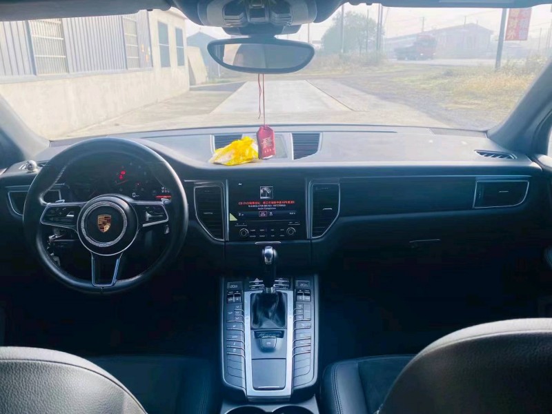 宜昌17年保時捷Macan5