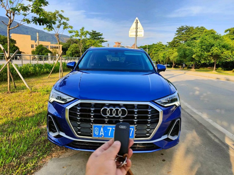 广州19年奥迪Q38
