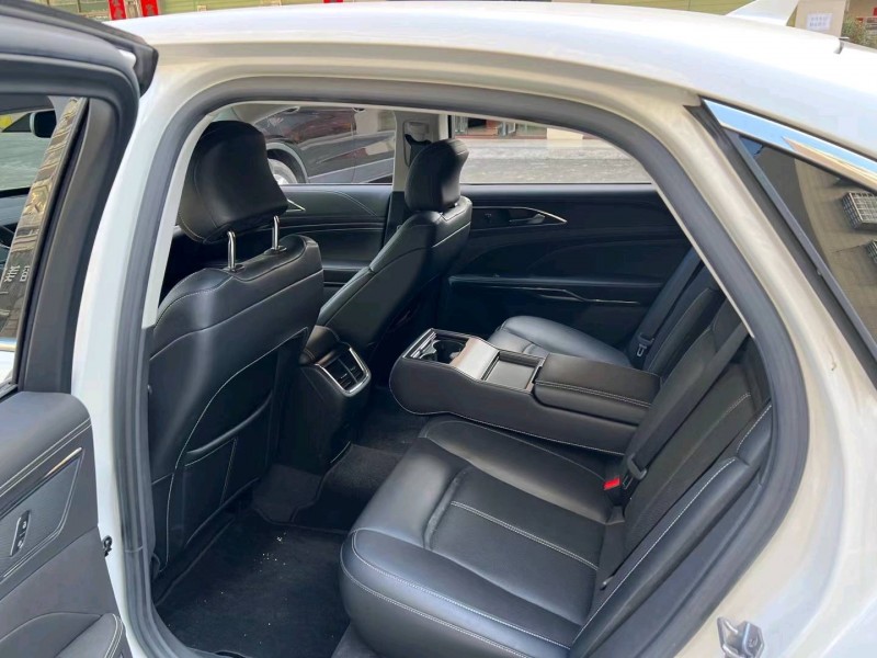 北京17年福特金牛座9