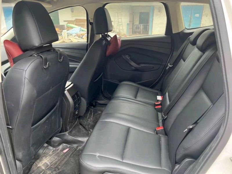 北京15年福特翼虎6