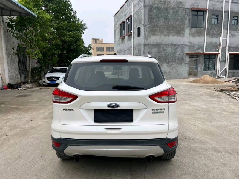 北京15年福特翼虎9