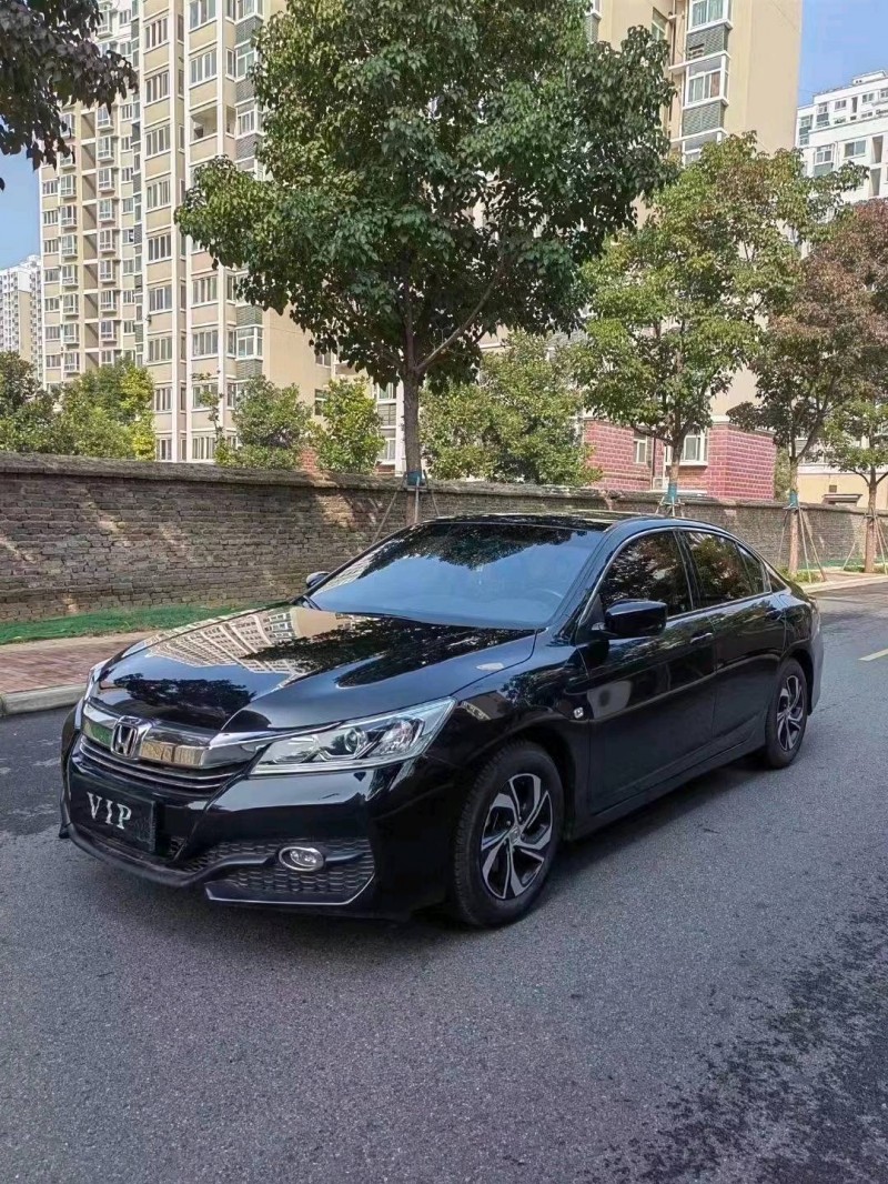 北京17年本田雅阁2