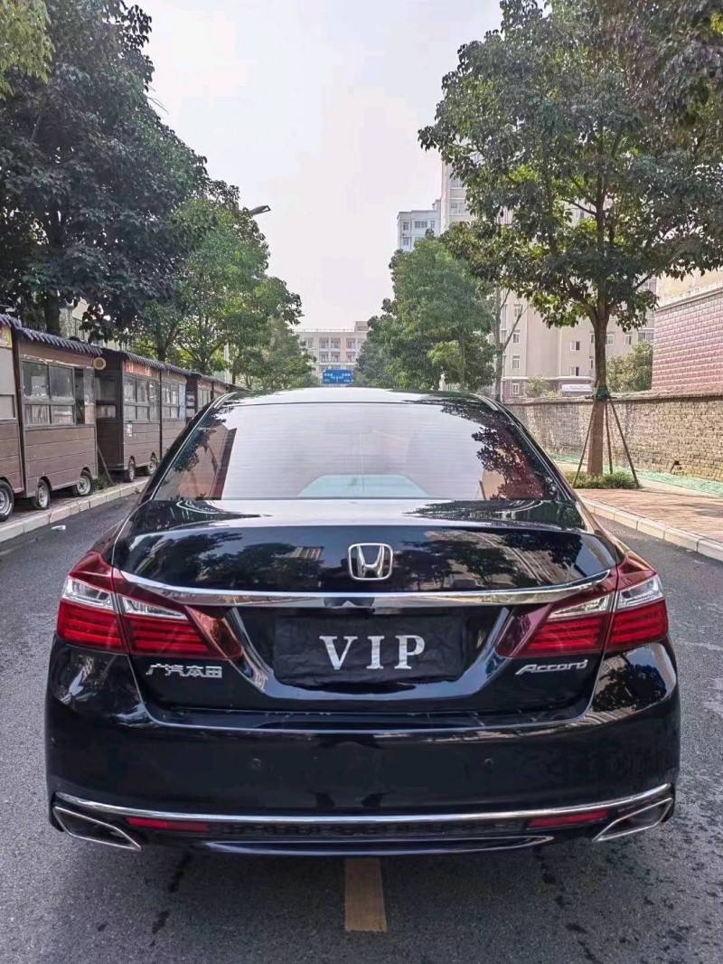 北京17年本田雅阁4