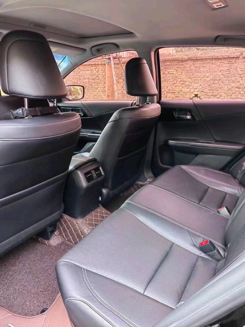 北京17年本田雅阁7