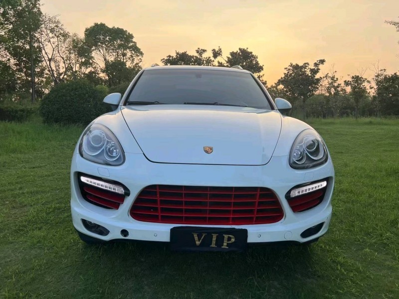 泰州13年保时捷卡宴1