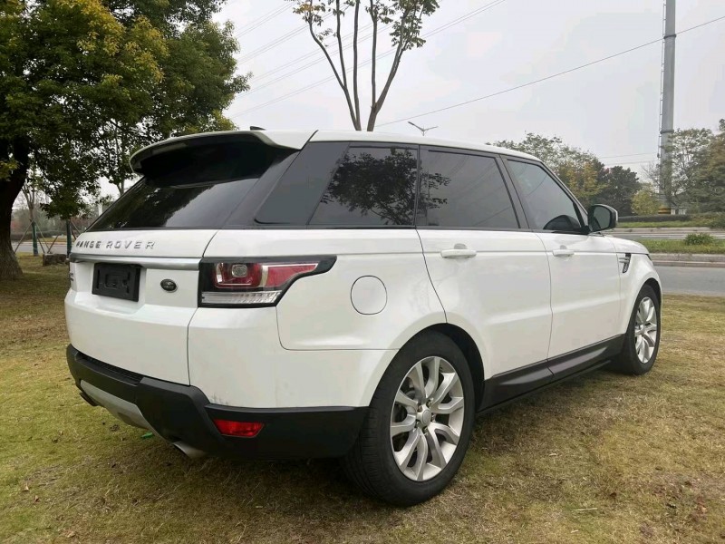 泰州18年路虎揽胜运动9