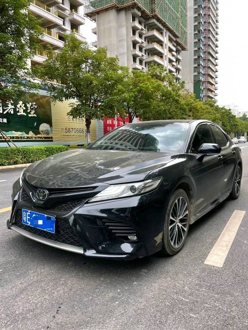 北京18年丰田凯美瑞3