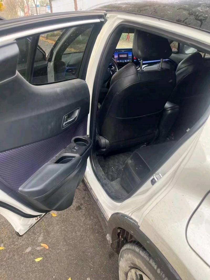 济南18年丰田奕泽4