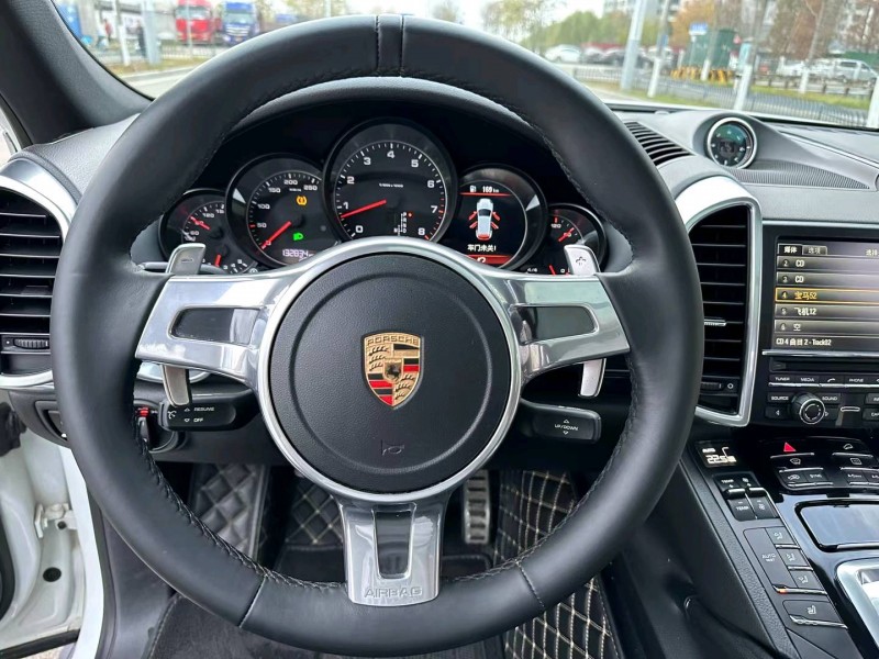 徐州13年保时捷卡宴6