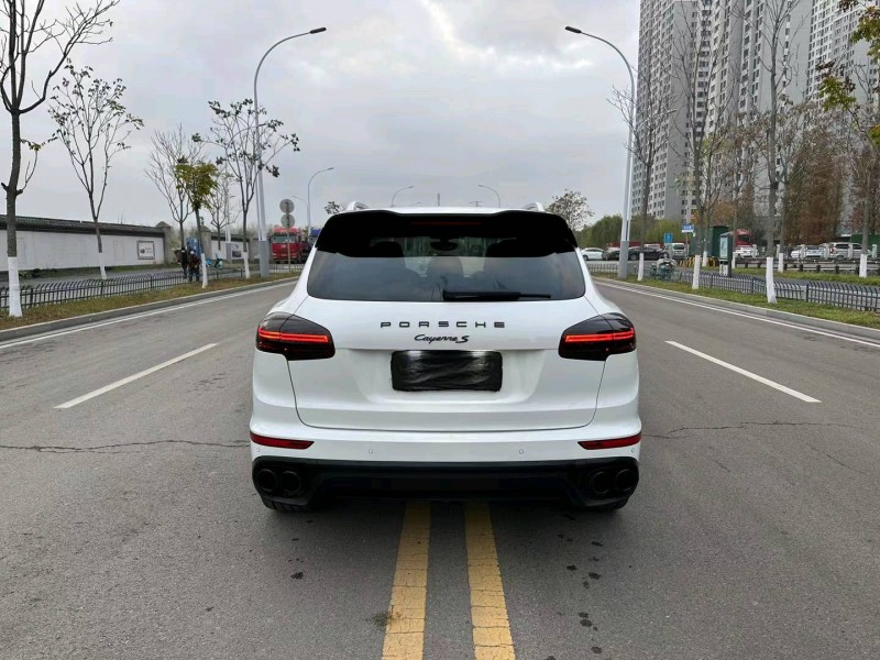 徐州13年保时捷卡宴9