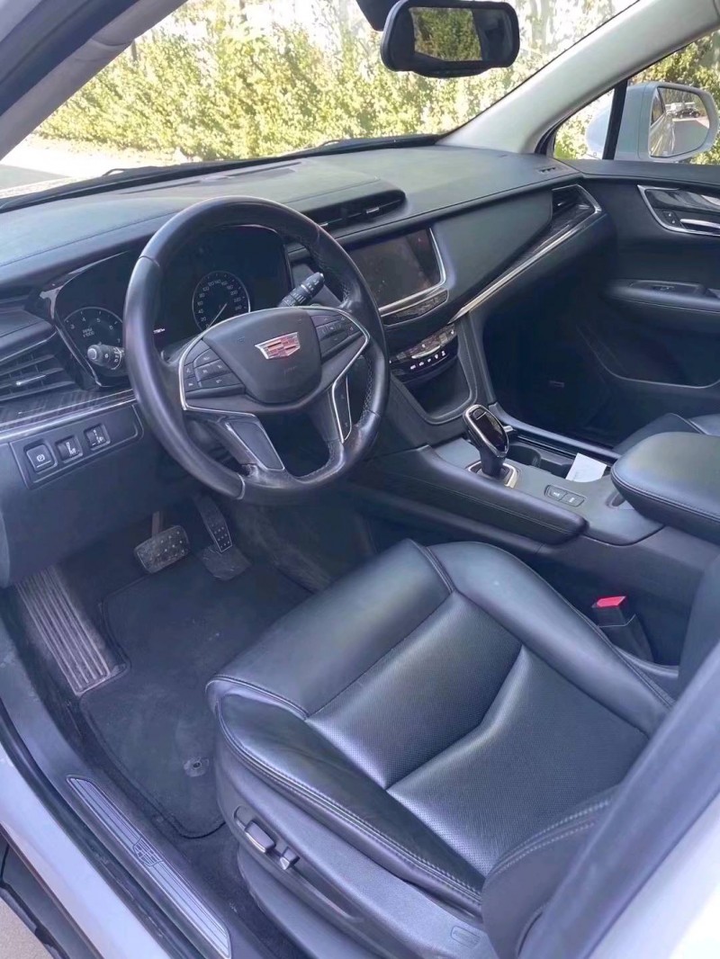 济南18年凯迪拉克XT56