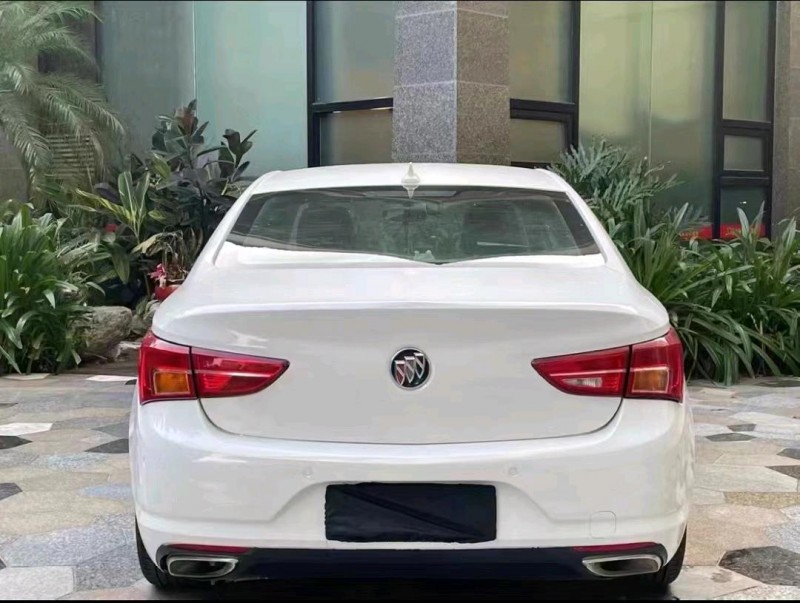 济南16年别克威朗7