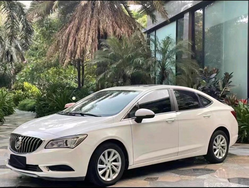 济南16年别克威朗3