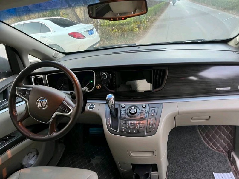 东营12年别克GL84