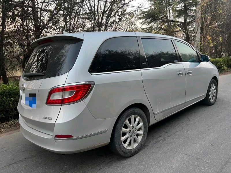 东营12年别克GL82