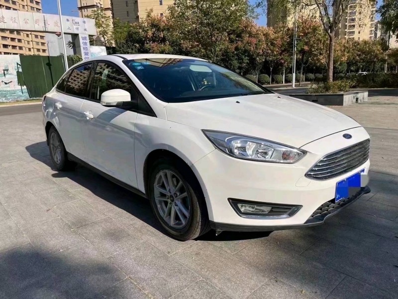 枣庄17年福特福克斯2