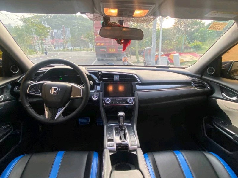 广州19年本田思域7