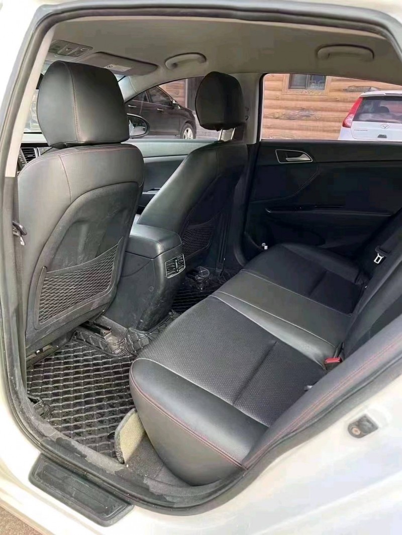 北京16年现代名图3