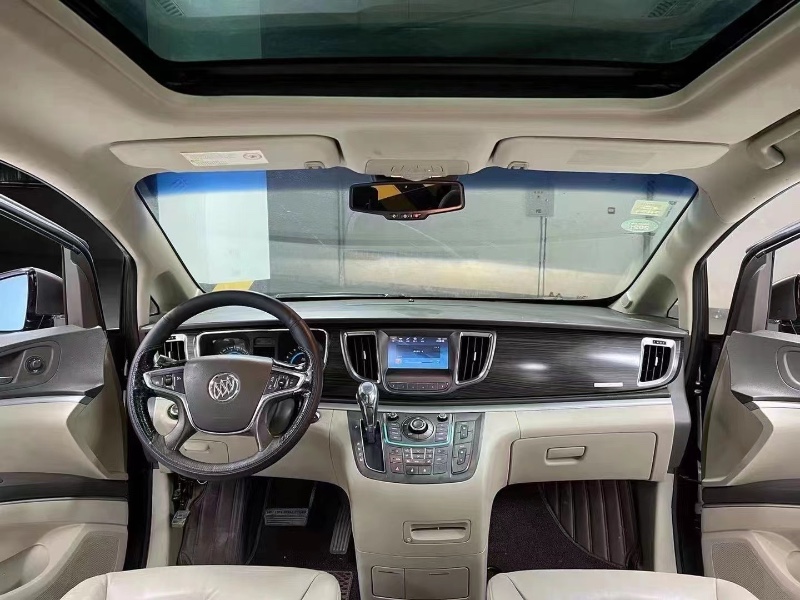 成都11年别克GL88