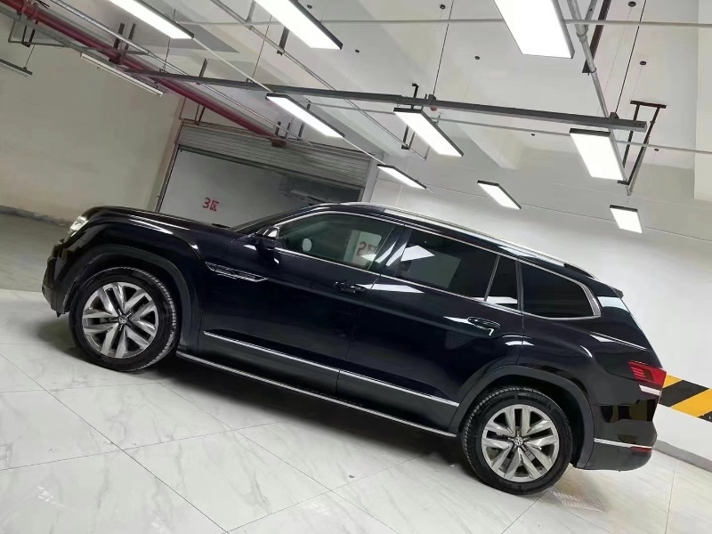 成都18年大众途昂5