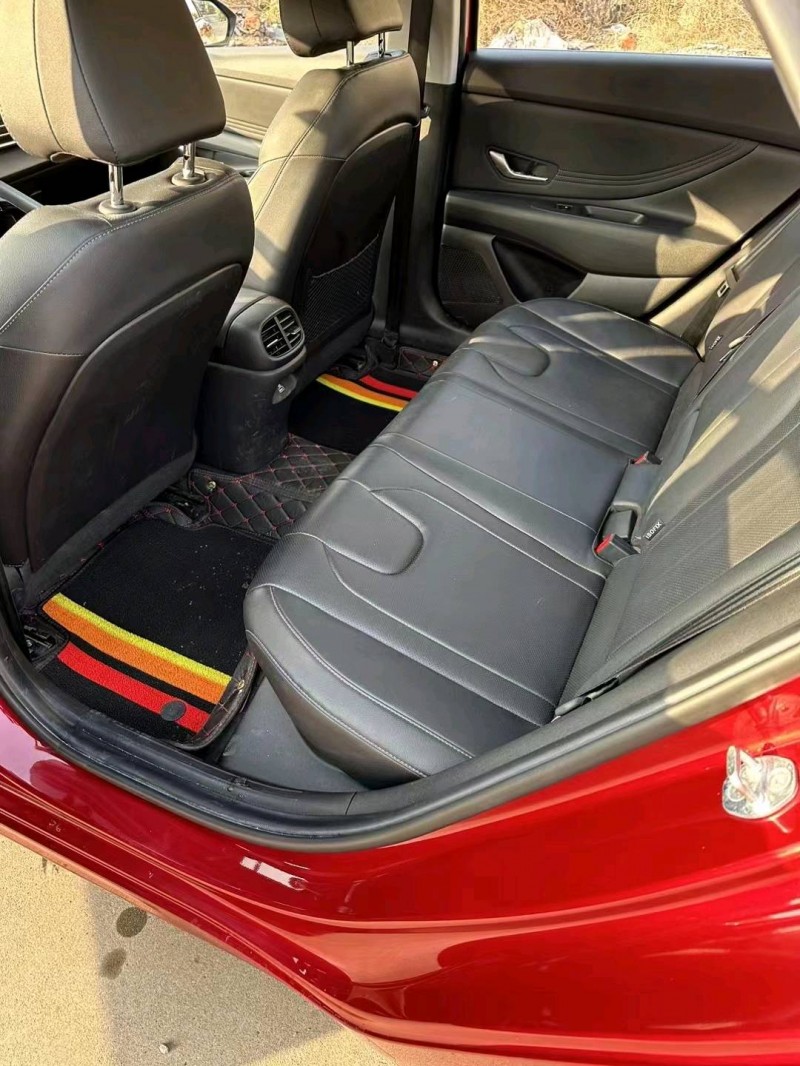 邯郸22年现代伊兰特3