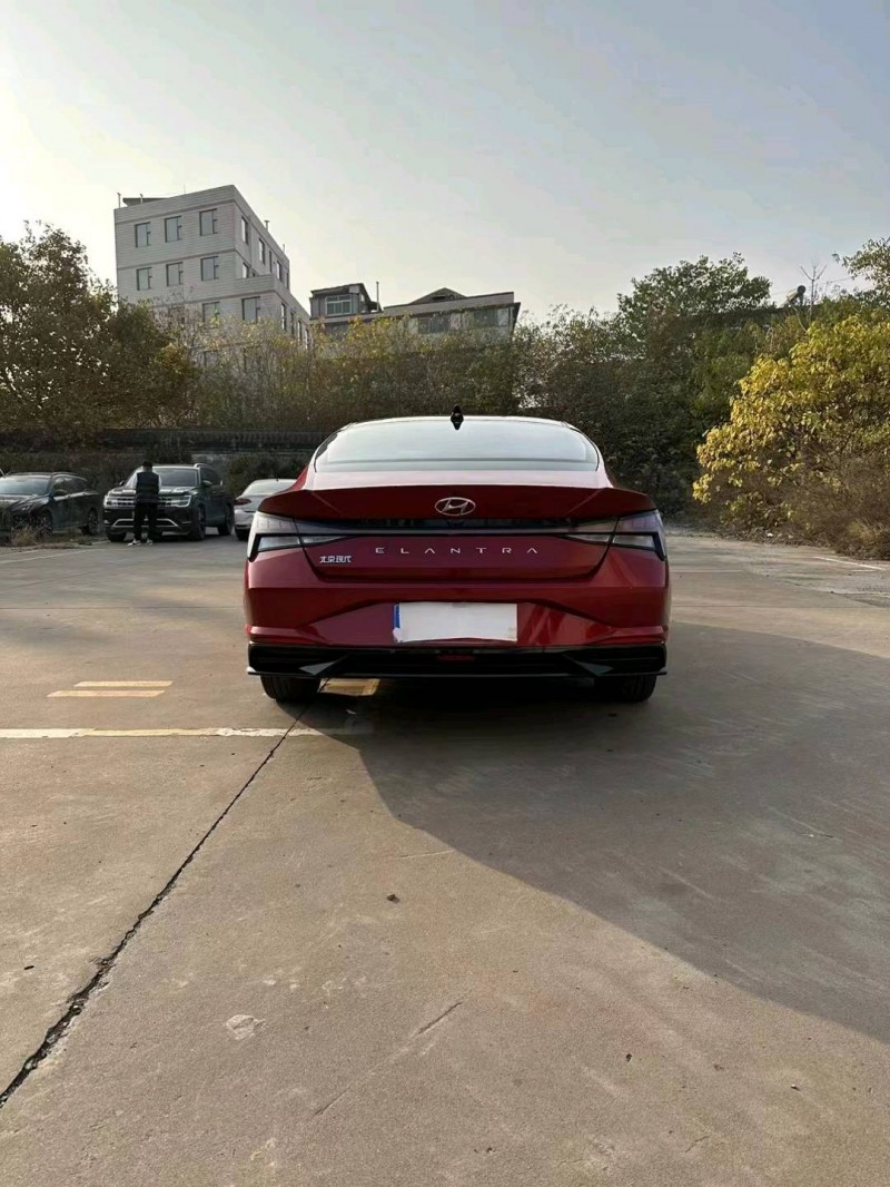 邯郸22年现代伊兰特4